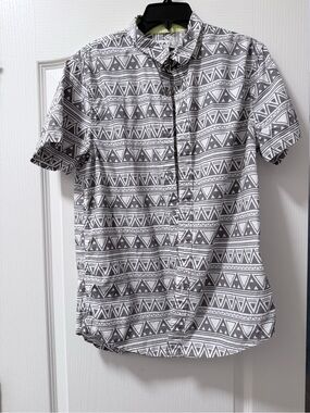The Rail Short-Sleeve Button-Down Shirt - White & Gray Aztec Print